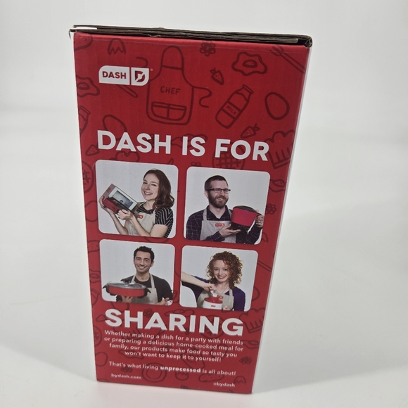 Dash Red Mini Waffle Maker NEW - Picture 3 of 6